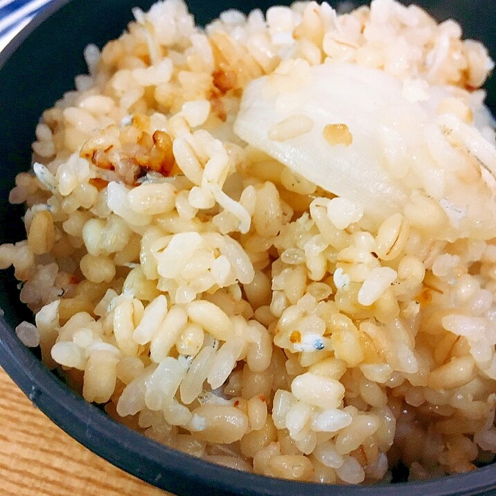 まるごと 新玉ねぎとしらすのごはん レシピ 作り方 By Ayatoy 楽天レシピ まるごと 新玉ねぎとしらすのごはん レシピ 作り方 By Ayatoy 楽天レシピ